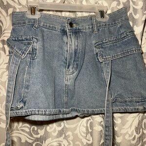 Mini denim skirt with pockets